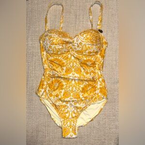 Nip Tuck Swim Joanne One-Piece Swimsuit Size 8 Yellow Paisley Tummy Control NWT